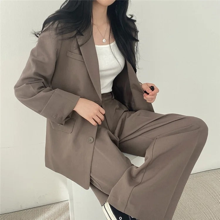 Blazer élégant femme – Veste chic et pantalon droit pour tenue habillée