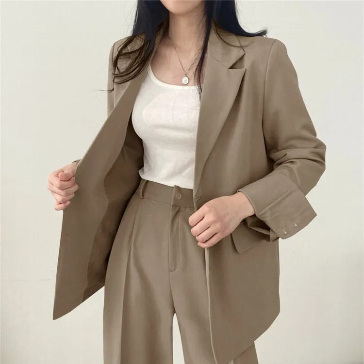 Blazer élégant femme – Veste chic et pantalon droit pour tenue habillée