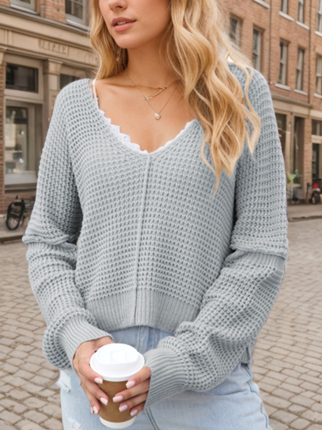 Pull élégant femme – Décolleté en V chic et confortable pour toutes occasions