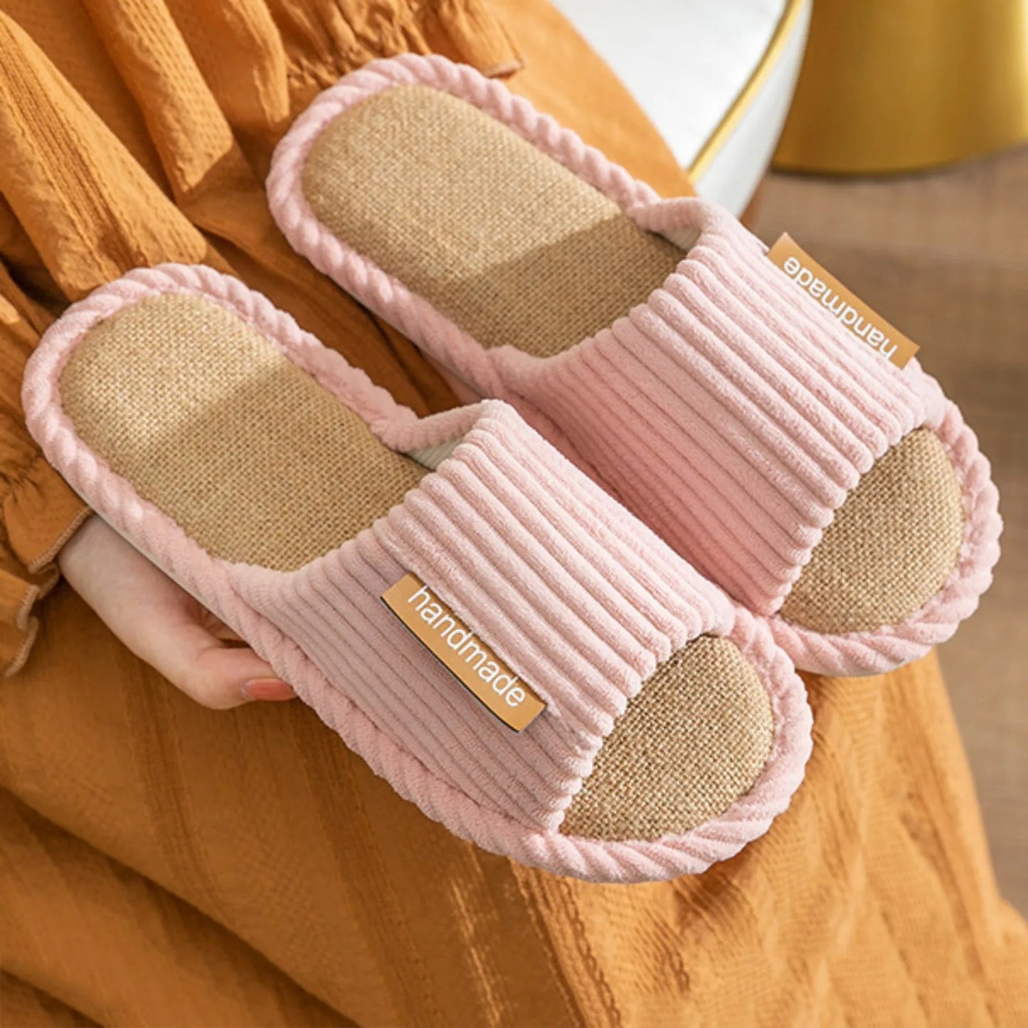 Chaussons douillets femme – Pantoufles confortables en peluche pour hiver