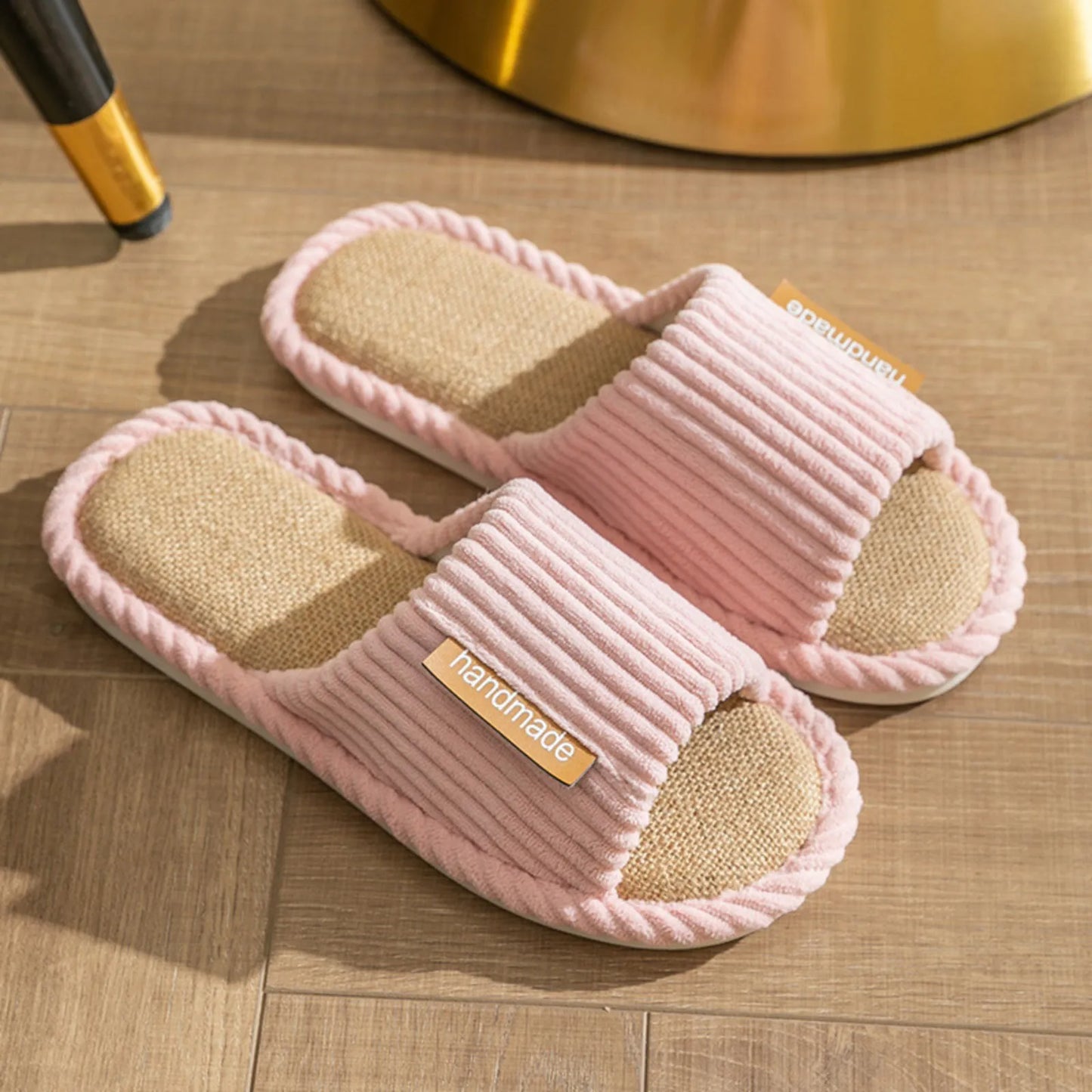 Chaussons douillets femme – Pantoufles confortables en peluche pour hiver